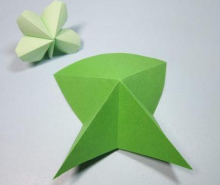四叶草折纸教程图解