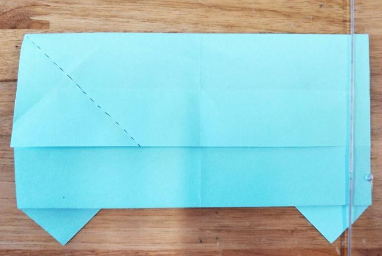 漂亮的小汽车折纸方法教程图解