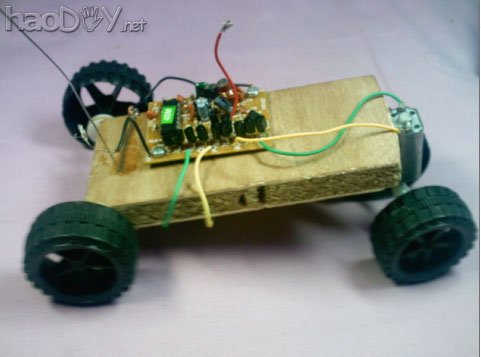 科技小制作-手工制作遥控汽车模型