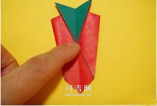草莓的折法步骤图片好看的 -  www.kejidiy.com