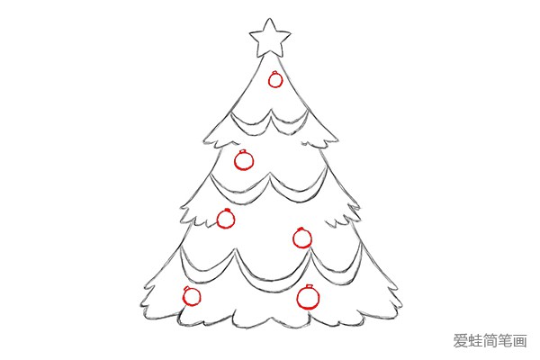 6.在树上画一些小圆圈，作为圣诞的装饰品，注意的是不要画的太密集，要留出足够的空间，我们还要画其他的装饰品。
