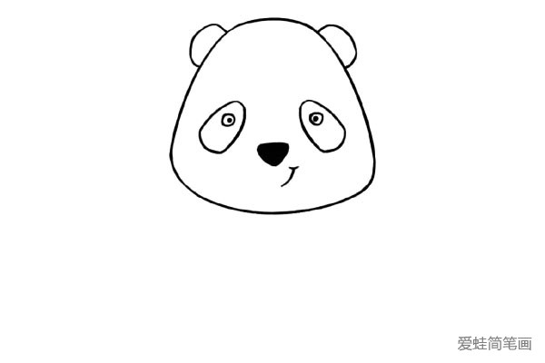 4.画出鼻子和嘴巴