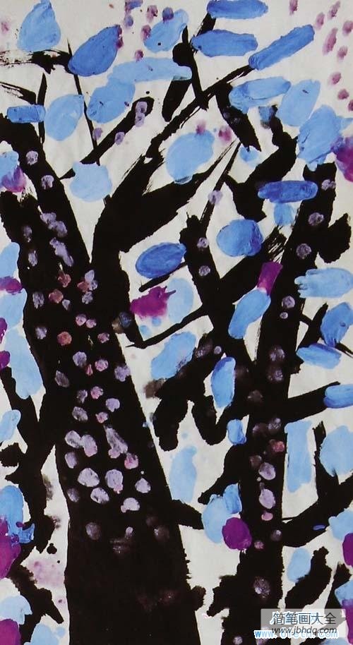 优秀的冬天儿童画教师范画:冬天的树