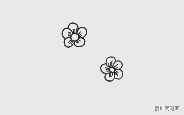 树枝上的梅花简笔画