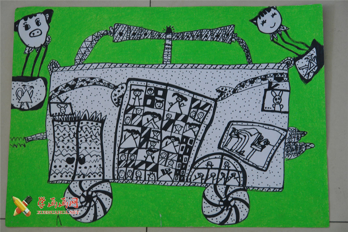 查看原始大图 幼儿获奖科幻画作品《未来汽车》(1)