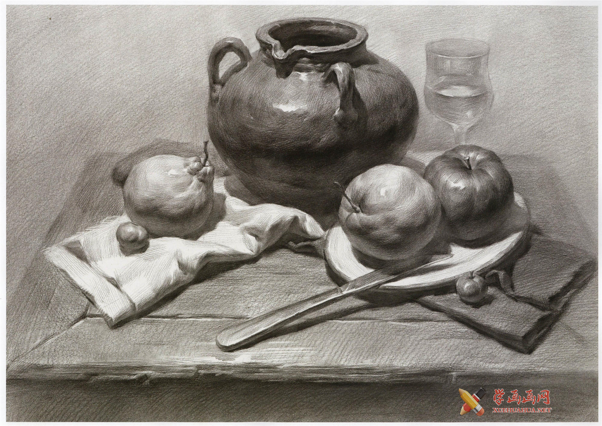 素描组合范画：深色陶罐、苹果、梨子、透明高脚杯的画法高清图片临摹素材(1)