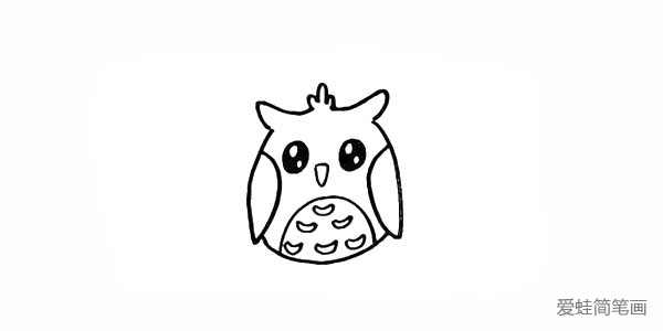 8.画出肚白上月牙状的花纹。