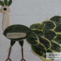 树叶贴画作品：树叶孔雀