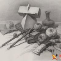 优秀素描静物范画:石膏体、苹果、毛笔、颜料的组合画法高清图片【可临摹】